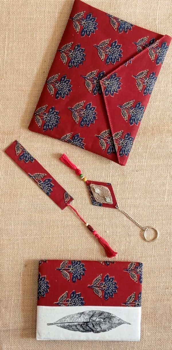 Stationary Lover Gift Box. Handmade journal with matching book mark and key ring with A5 document or kindle holder. - Brown